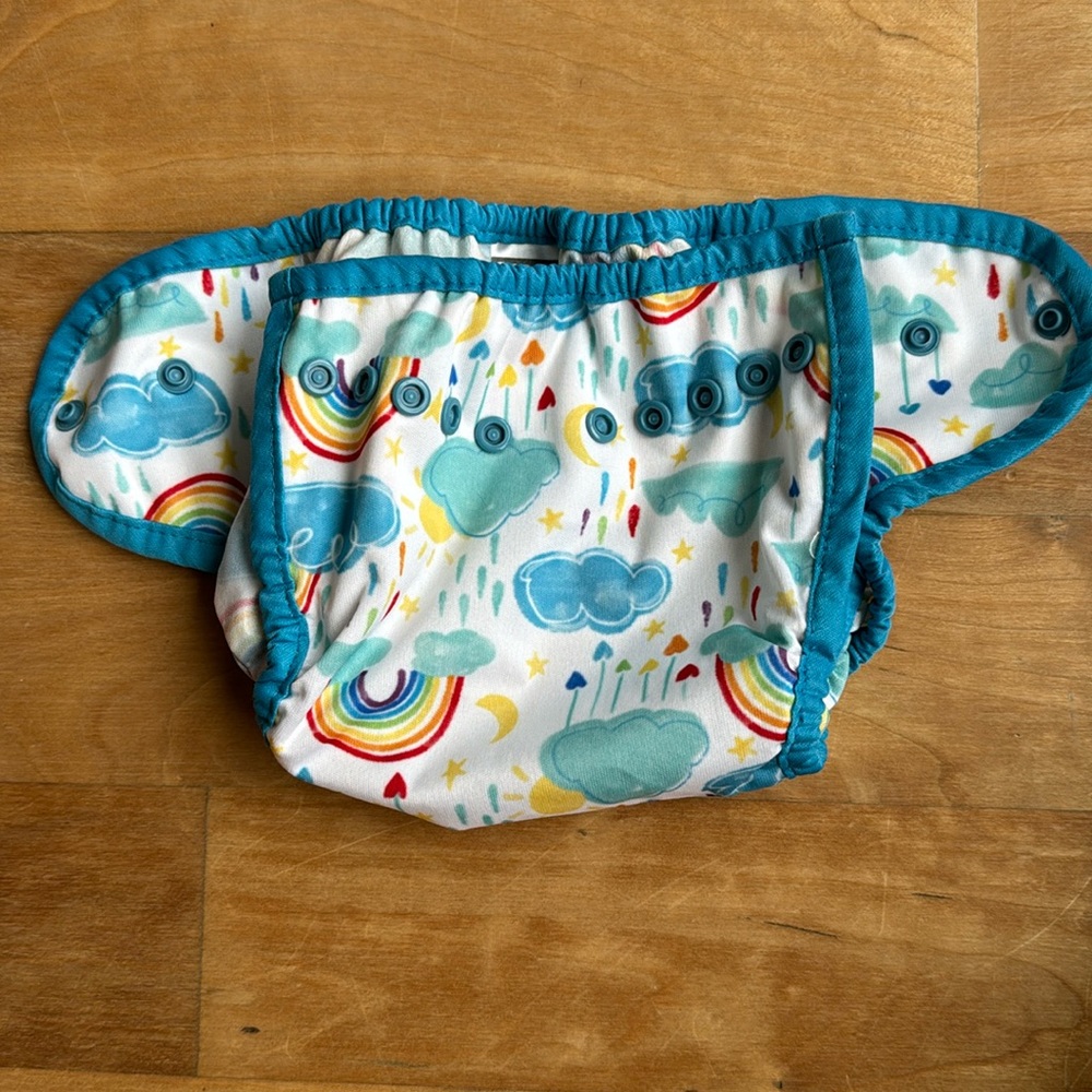 THIRSTIES SIZED DIAPER COVER - SNAP - Small - Rainbow - EUC